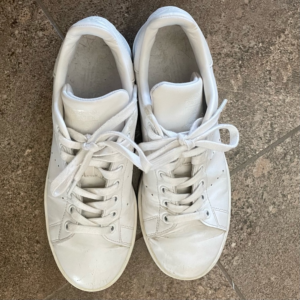 Adidas Stan Smith Shoes (M7.5/W9)